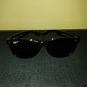 Ray-Ban New Wayfarer Classic Sunglasses NWOT